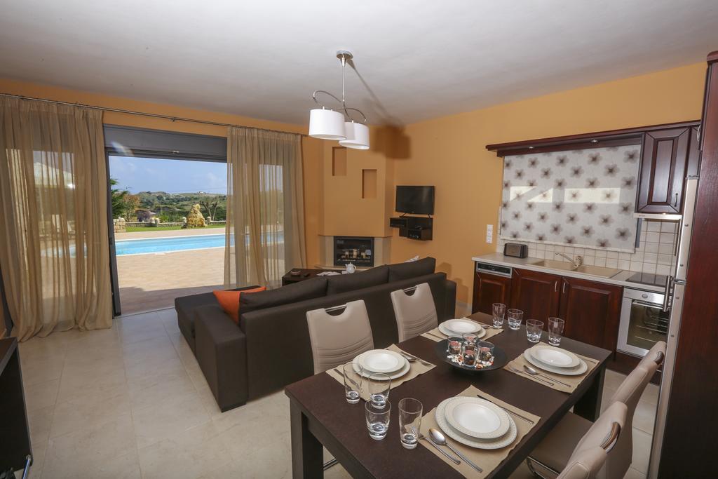 Ameadros Resort Mantzavináta Extérieur photo